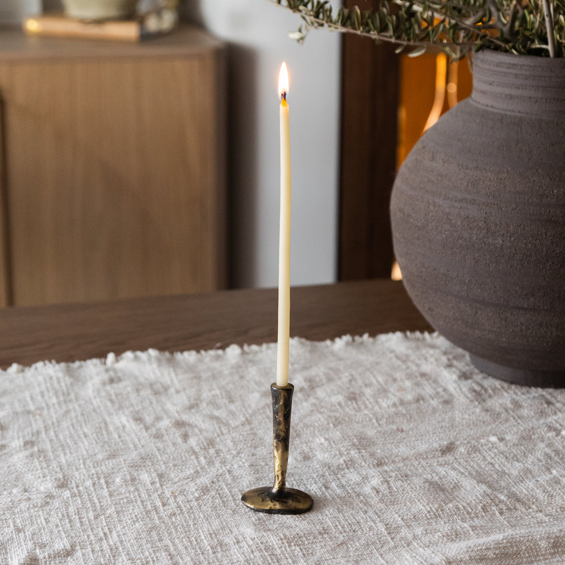 The Mini Natural Stillness Set (Brass Candlestick + Set of 15 Candles)