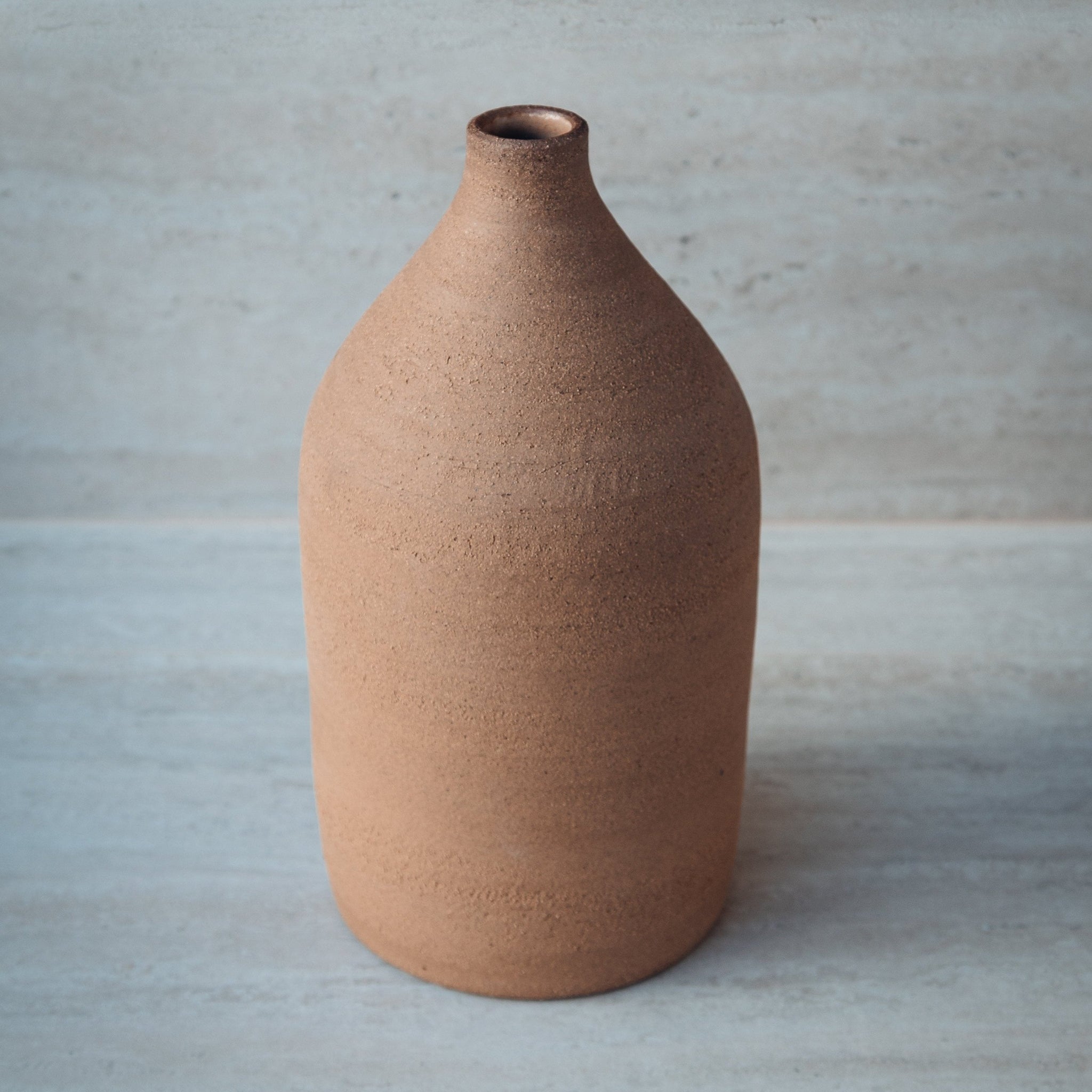 Damia Vase