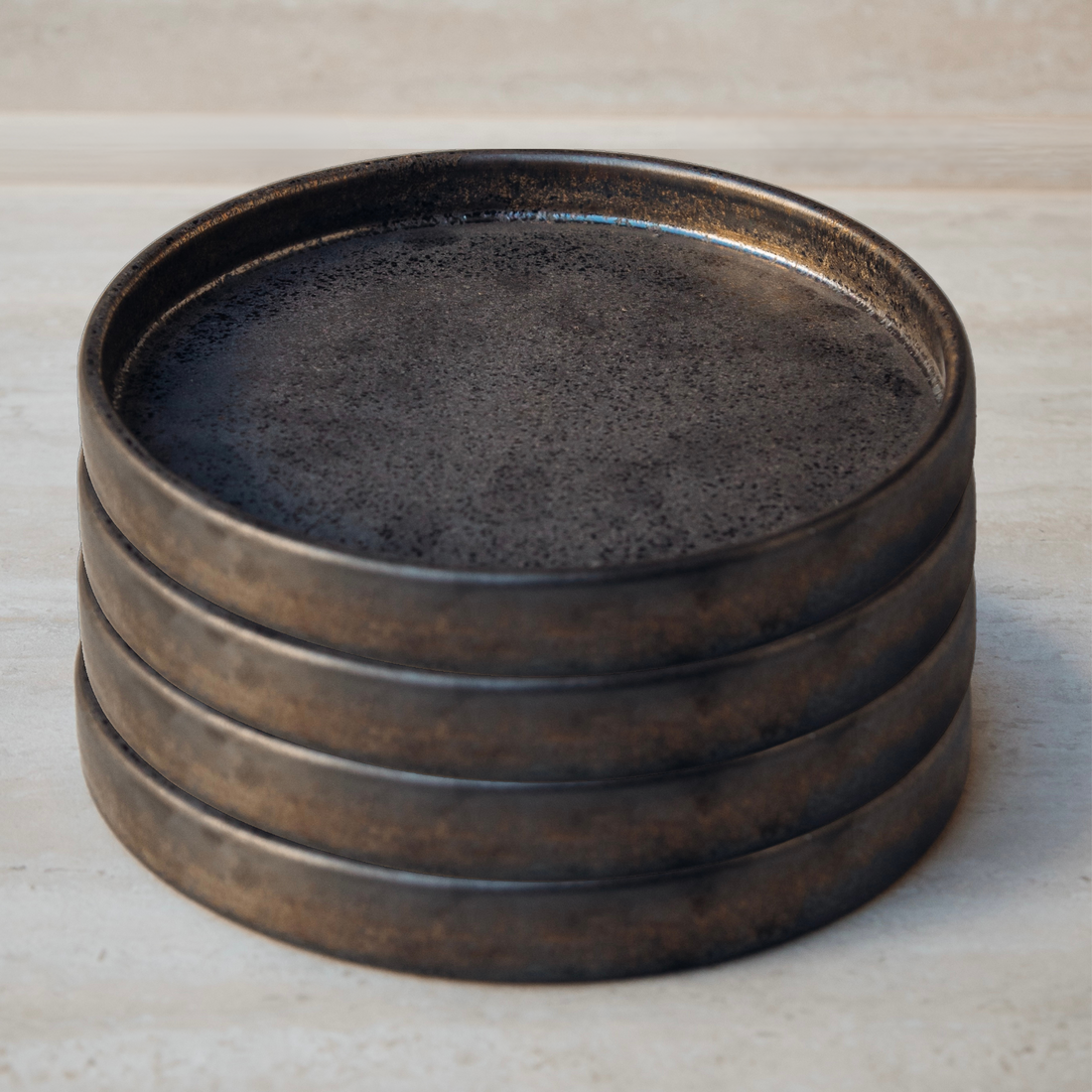 Lava Metallic Dinner Plate